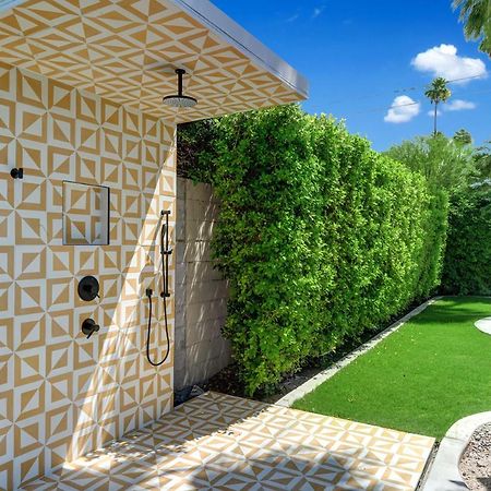 Ultra-Chic Luxe Mid-Century Estate- Resort Like Pool, Spa, Firepit, Outdoor Kitchen 3Bed/3Bath Palm Springs Extérieur photo