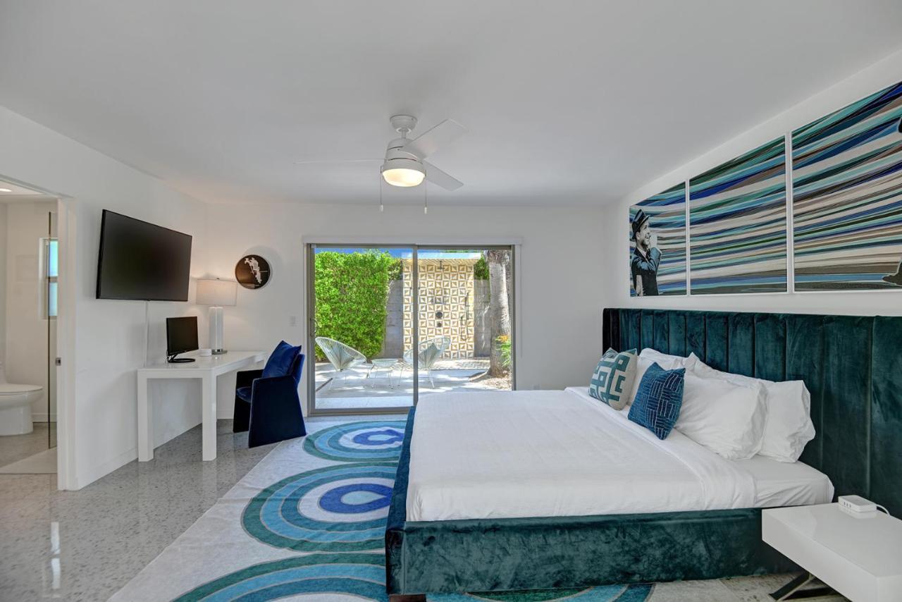 Ultra-Chic Luxe Mid-Century Estate- Resort Like Pool, Spa, Firepit, Outdoor Kitchen 3Bed/3Bath Palm Springs Extérieur photo