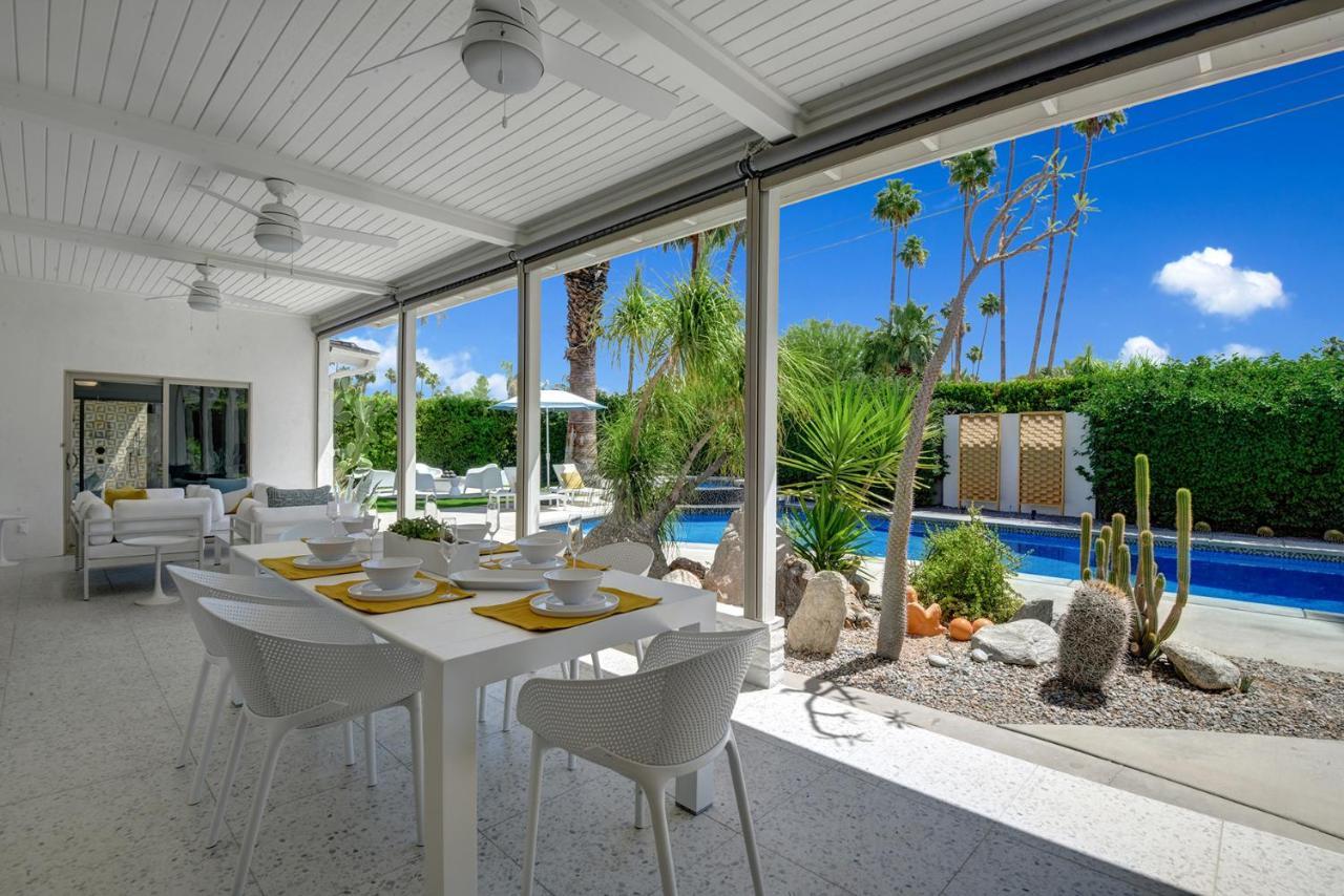 Ultra-Chic Luxe Mid-Century Estate- Resort Like Pool, Spa, Firepit, Outdoor Kitchen 3Bed/3Bath Palm Springs Extérieur photo