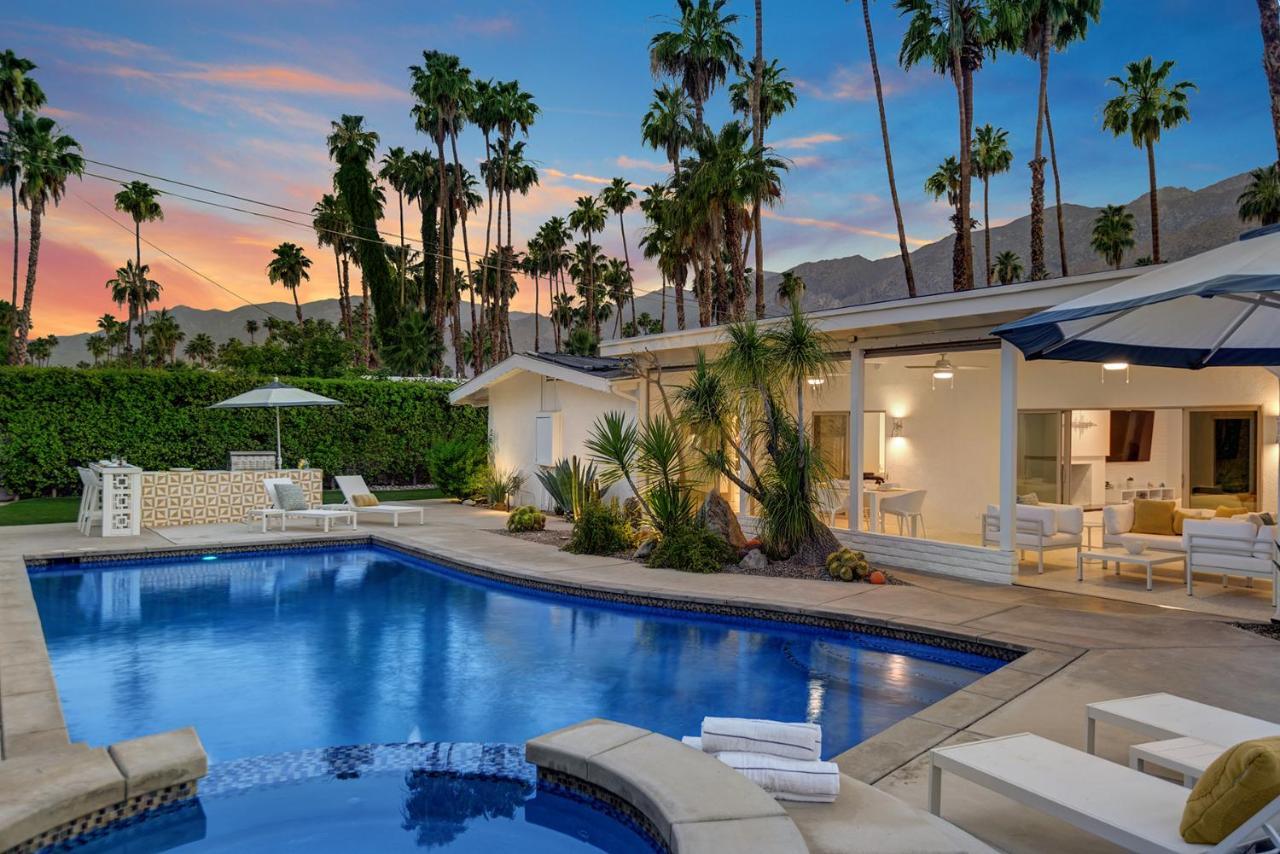 Ultra-Chic Luxe Mid-Century Estate- Resort Like Pool, Spa, Firepit, Outdoor Kitchen 3Bed/3Bath Palm Springs Extérieur photo