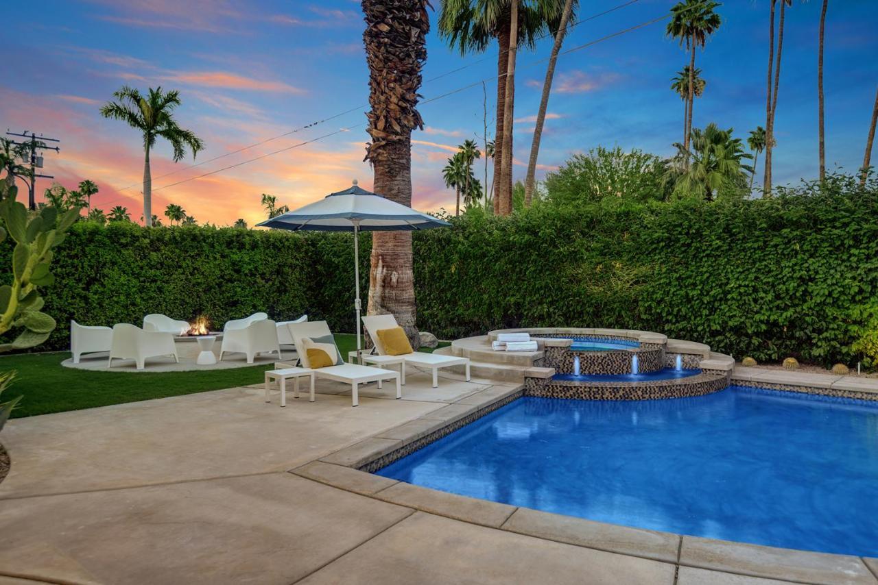 Ultra-Chic Luxe Mid-Century Estate- Resort Like Pool, Spa, Firepit, Outdoor Kitchen 3Bed/3Bath Palm Springs Extérieur photo