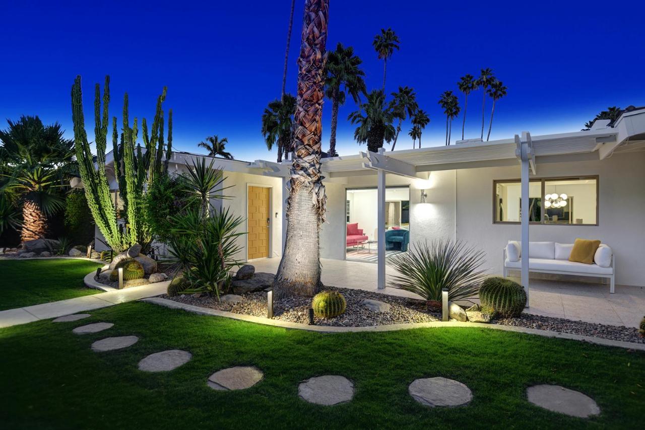 Ultra-Chic Luxe Mid-Century Estate- Resort Like Pool, Spa, Firepit, Outdoor Kitchen 3Bed/3Bath Palm Springs Extérieur photo