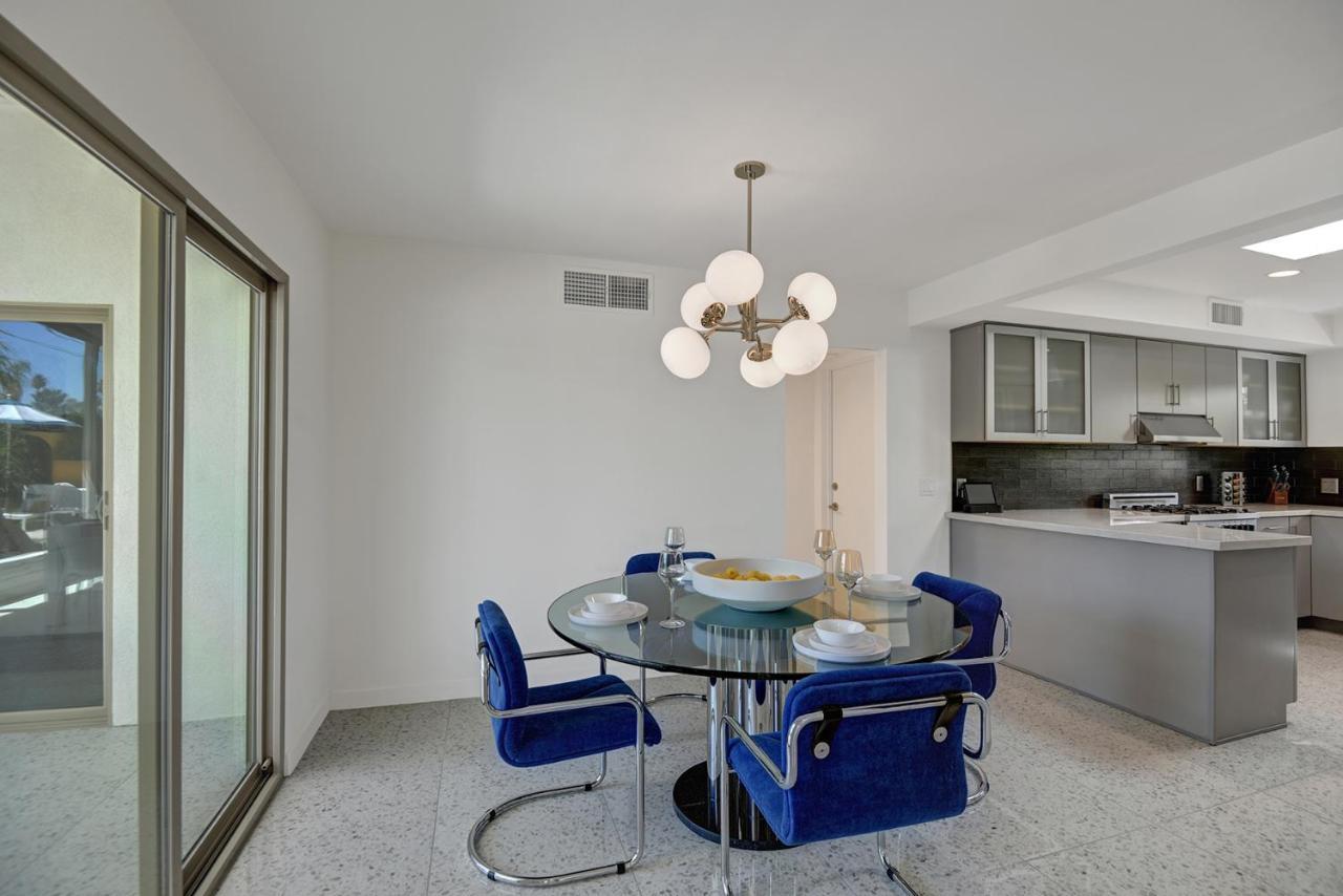Ultra-Chic Luxe Mid-Century Estate- Resort Like Pool, Spa, Firepit, Outdoor Kitchen 3Bed/3Bath Palm Springs Extérieur photo