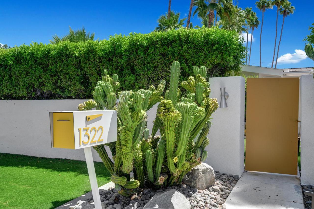 Ultra-Chic Luxe Mid-Century Estate- Resort Like Pool, Spa, Firepit, Outdoor Kitchen 3Bed/3Bath Palm Springs Extérieur photo